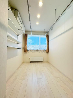 ���̑����ρ@�P�e�������X�y�[�X���L�X�Ƃ��Ă���A�g������ǍD�ł��B�������ȊO�ɂ����[�X�y�[�X�Ƃ��Ďg���܂��B