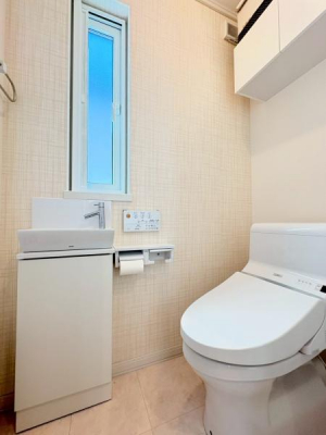 �g�C���@�P�e�g�C���X�y�[�X�B��􂢏������B�����������藎�������F�����ł��B