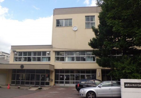 ���ӊ��@-