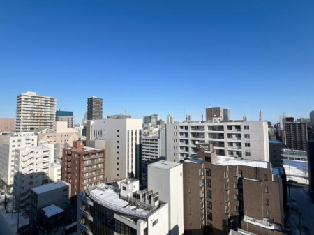 �Z�˂���̒��]�ʐ^�@-