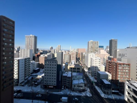 �Z�˂���̒��]�ʐ^�@-