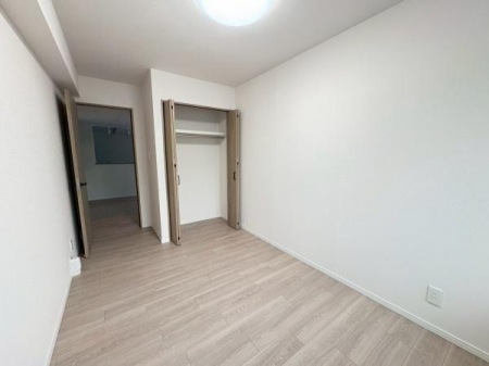 �m���@�m����5.7��