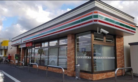 ���ӊ��@-