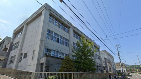 ���ӊ��@-