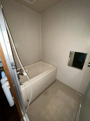 �����@����