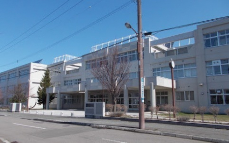 ���ӊ��@-