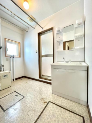 ���ʑ�E���ʏ��@�y�Ǝ����N��������T�j�^���[�z ������̍̌��Ŗ��邢���ʎ��B�V����C�ɂ������󕨂�������̂��������|�C���g�ł��B�g������̗ǂ��V�����[�t�����ʉ��ϑ�Œ��̐g�x�x���X���[�Y�ł��ˁI