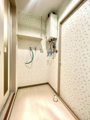 ���ʑ�E���ʏ��@����@�u����̏㕔�ɂ͔����t���̒I������A��܂Ȃǂ̏��Օi��u���̂ɂ҂�����I�������2019�N���B���ʂ��t���b�g�ł��|�������₷���A�Ǝ��̂��₷��������܂��I