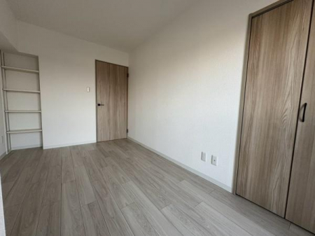 �m���@-