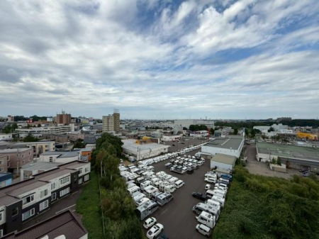 �Z�˂���̒��]�ʐ^�@-