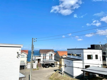 �Z�˂���̒��]�ʐ^�@-