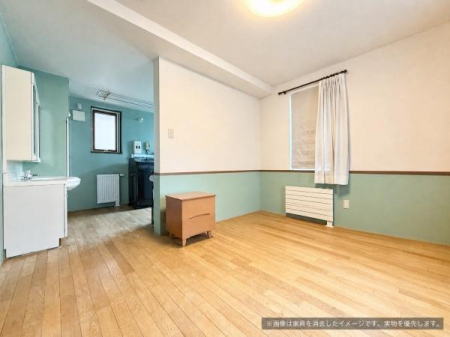 �Q���@���C�̃t���[�����O�ƒW���O���[���̕ǂ��₳������ۂ�^����1�K�Q���B���Ƌ�����C���[�W�ł��B