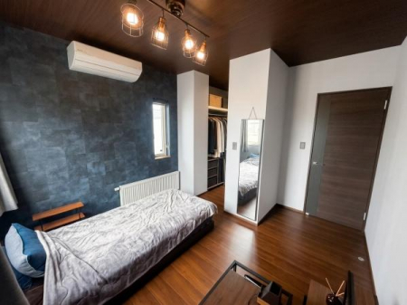 �m���@-